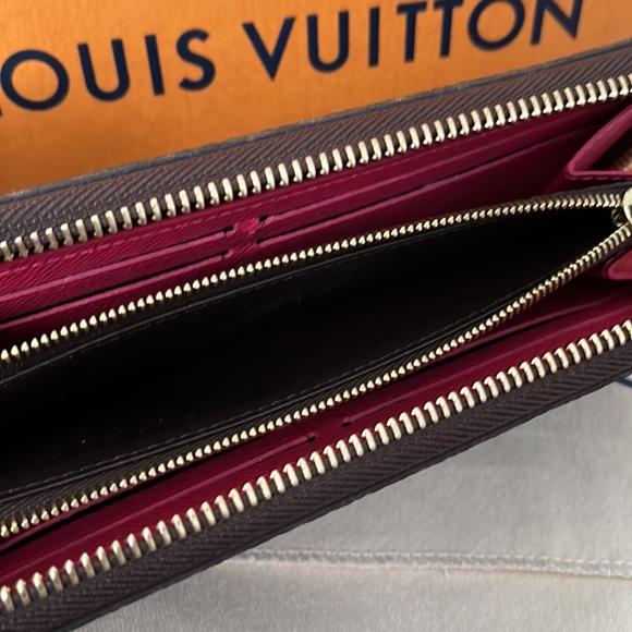 ✨SOLD✨Louis Vuitton Clemence Wallet - Picture 6 of 13